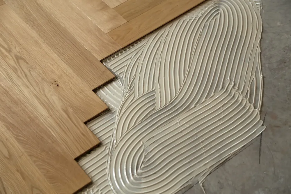Pose de parquet près de Luisant